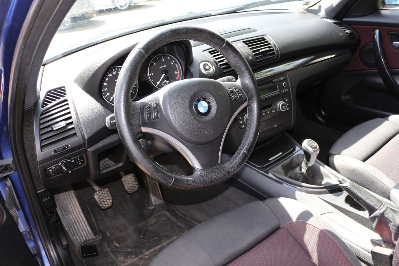 Bmw Serie 1 Interieur All About Car